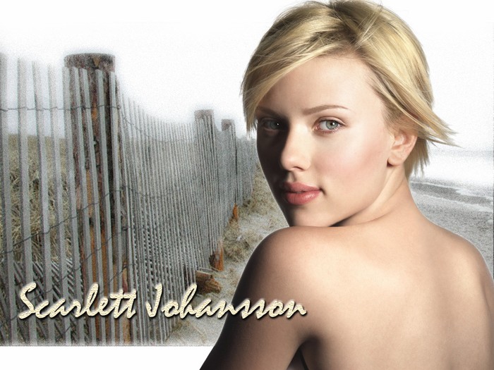 9. Scarlett Johansson Gần đây, có nhiều thông tin nói rằng những bức ảnh khỏa thân của Johansson bị rò rỉ đã bắt đầu phát tán trên mạng. Đó có lẽ là lý do giải thích tại sao cô lại “có chỗ” trong danh sách nguy hiểm.