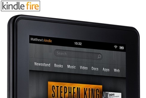 Kindle Fire: Giao diện UI Phiên bản Android đã được Amazon tùy chỉnh phủ lên trên một lớp giao diện riêng của mình. Công ty không cho biết đã dùng phiên bản Android nào.