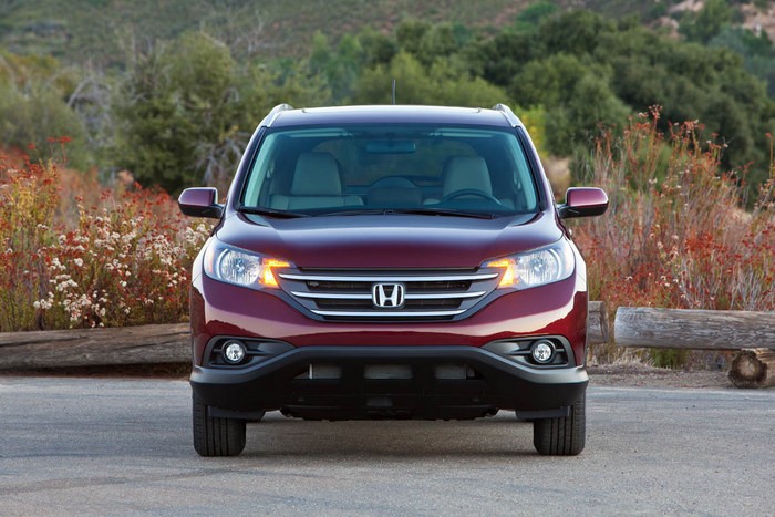 Honda cũng tự tin thông báo rằng 2012 CR-V được Cơ quan bảo hiểm an toàn đường bộ Mỹ (IIHS) đánh giá 5 sao trong thử nghiệm độ an toàn của xe.