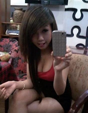 Mốt "tự sướng" bằng iPhone của teengirl Việt ảnh 4