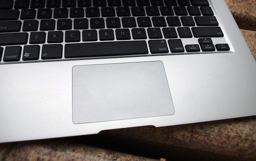 MacBook Air "nhái" giá chỉ hơn 8 triệu đồng ảnh 8