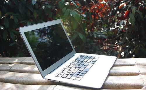 MacBook Air "nhái" giá chỉ hơn 8 triệu đồng ảnh 10