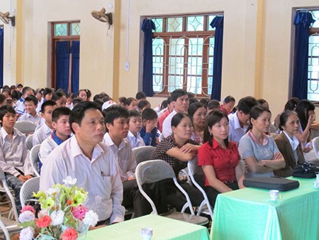 Những giáo viên biên chế ở Định Hoá, Thái Nguyên.