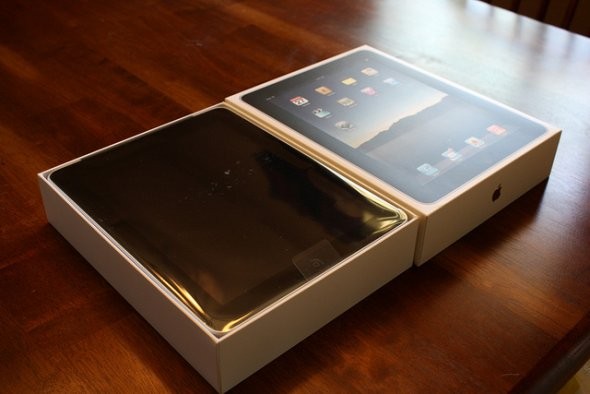 Còn đây là hộp đựng iPad.