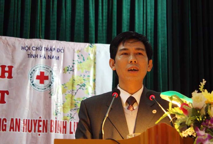 Ông Nguyễn Minh Toan- Chủ tịch Hội Chữ thập đỏ tỉnh Hà Nam mong bà con năm mới có cuộc sống tốt hơn, tiếp tục tìm cách để phát triển kinh tế cho đời sống đỡ khó khăn hơn.