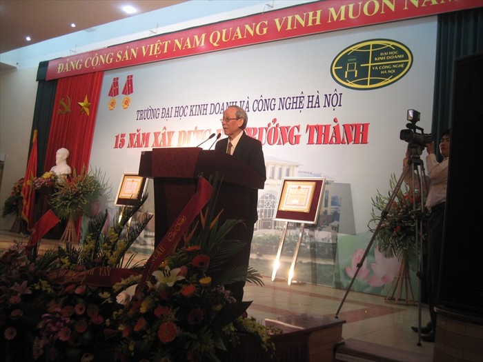 Nguyên Bộ trưởng Bộ Giáo dục và Đào tạo, Chủ tịch Hiệp hội các trường Đại học và Cao đẳng ngoài công lập Trần Hồng Quân