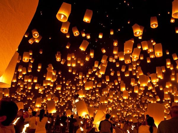 Lễ hội thả đèn trời ở Chiang Mai, Thái Lan - Ảnh: Patrice Carlton.