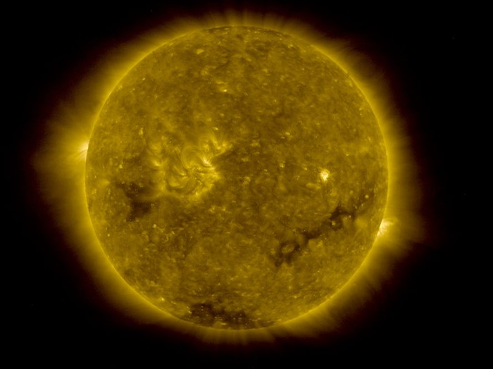 7. Màu vàng chanh Ở nhiệt độ 2,5 triệu độ, mặt trời khoác lên mình tấm áo vàng bắt mắt
