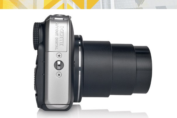 7. Camera 200 USD tốt nhất: Canon PowerShot SX230 HS Canon PowerShot SX230 HS kết hợp chất lượng hình ảnh tuyệt vời, tính linh hoạt và nhiều tính năng với mức giá hấp dẫn. Chiếc camera bỏ túi với ống kính zoom quang học 14x (optical zoom) (tương đương 28mm-392mm) quay phim HD 1080p. SX230 HS được bổ sung công nghệ định vị vệ tinh toàn cầu GPS, giúp mẫu máy trở thành thiết bị phù hợp nhất cho dân du lịch. Ngoài ra, SX230 HS trang bị màn hình LCD rộng 3-inch, quay phim HD 1080p và cảm biến 12.1MP.