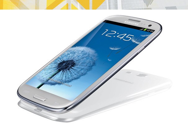 3. Điện thoại Android tốt nhất: Samsung Galaxy S3 Samsung Galaxy S III là mẫu smartphone gây chú ý nhất với thiết kế quyến rũ lấy cảm hứng từ thiên nhiên cùng các tính năng được xem là “hiểu” con người nhất hiện nay