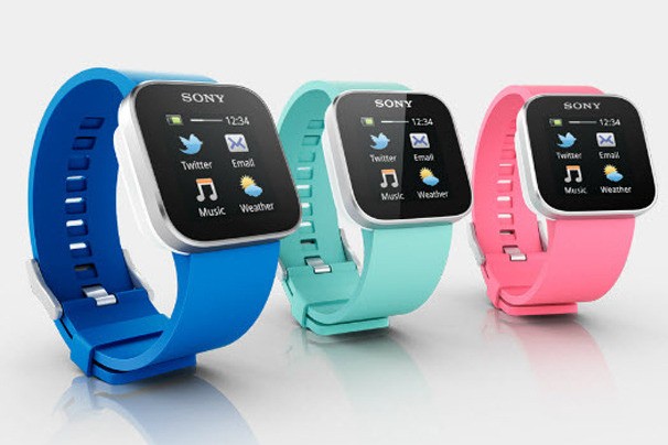 10. Đồng hồ đeo tay với màn hình theo dõi ($150) Đồng hồ đeo tay SmartWatch của Sony Ericsson cho phép kiểm tra nôi dung và kiểm soát Bluetooth trực tiếp trên cổ tay mà không phải lén lút nhìn trên điện thoại.