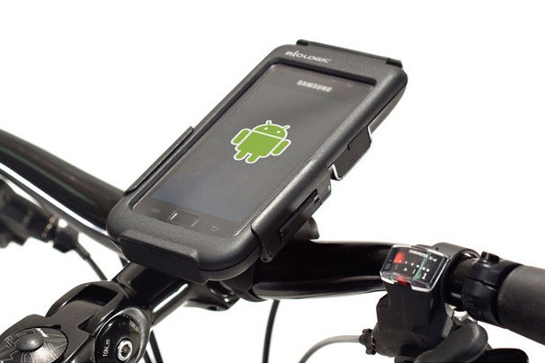 11. Thiết bị dùng cho smartphone khi leo núi ($45) Với Bike Mount của hãng BioLogic, bạn có thể yên tâm mang theo smartphone khi đi leo núi. Thiết bị này còn có lớp chống sốc cực tốt và khả năng sử dụng GPS