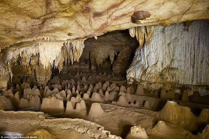 Cấu trúc đá hiếm có tại hang động Tham Pha Mon, Pang Mapha, Thái Lan