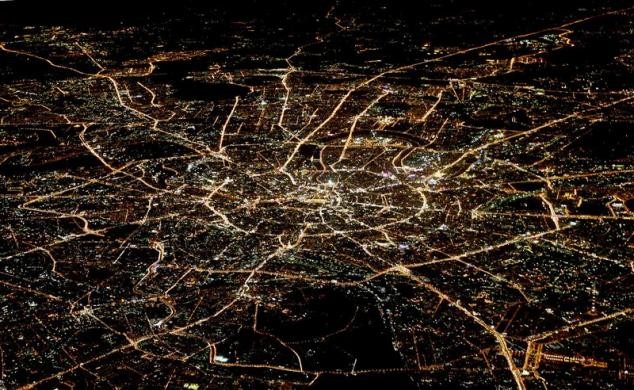Thủ đô Moscow về đêm nhìn từ trên cao.