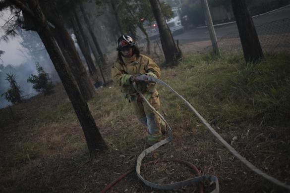 Odilia Bran, 40 tuổi, nữ lính cứu hỏa ở Thành phố Guatemala.