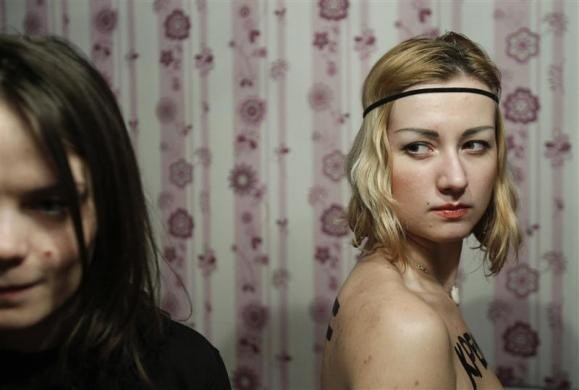 Nhóm Femen ở Ucraina trước khi làm náo loạn cuộc bầu cử tổng thống Nga tại Moscow,