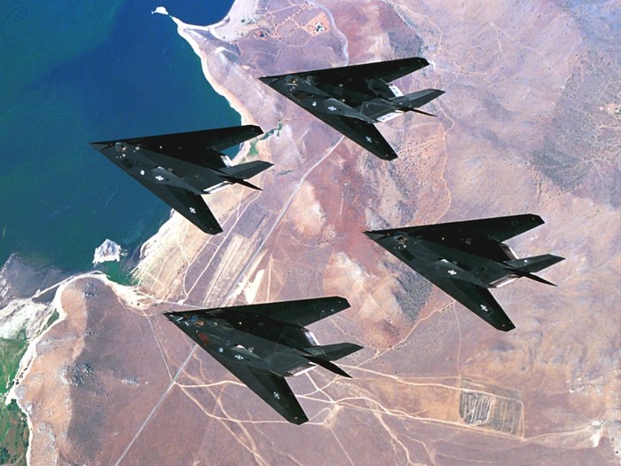 Máy bay tàng hình F-117 của Mỹ .