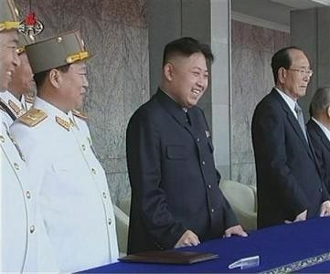 Trong bài phát biểu của mình, Kim Jong-un đã ca ngợi sự lãnh đạo của cố chủ tịch Kim Nhật Thành và Kim Jong-il. Ông cũng kêu gọi tăng cường chính sách quân sự của đất nước với chủ nghĩa “ ưu tiên quân sự” .