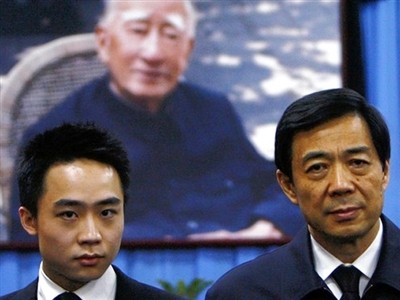 Cựu quan chức Trung Quốc Bạc Hy Lai và con trai Bạc Qua Qua.