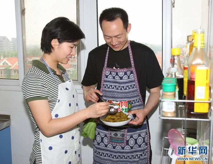 Những khó khăn, áp lực trong quá trình huấn luyện không khiến Liu Yang quên đi những thú vui riêng của mình như đọc sách và đặc biệt là nấu ăn.
