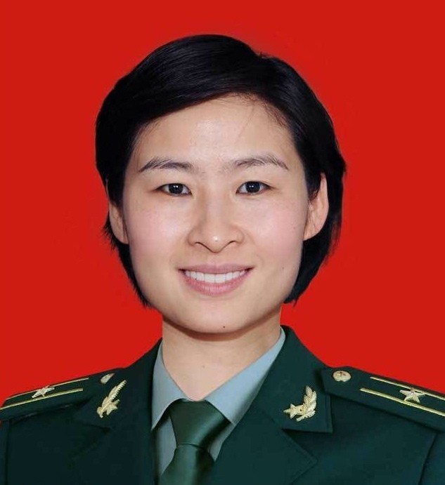 Liu Yang được đánh giá là có tâm lý khá ổn định. Cô còn có khả năng hùng biện rất giỏi và từng giành giải nhất trong một cuộc thi hùng biện quân đội năm 2010.