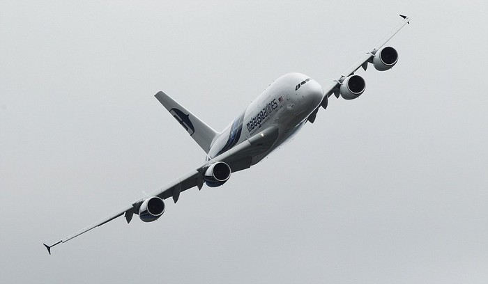 Chiếc Airbus A380 - một trong những máy bay phản lực chở khách lớn nhất thế giới của hãng hàng không Malaysia Airlines.