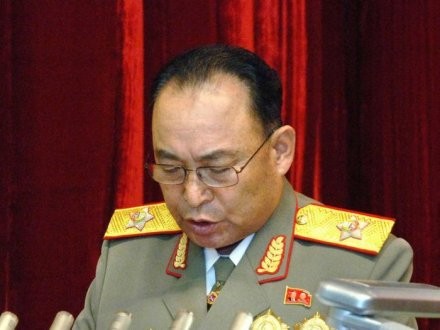 Cựu Tổng tham mưu trưởng quân đội Bắc Triều Tiên, Phó nguyên soái Ri Yong-ho được cho là đã bị bắt