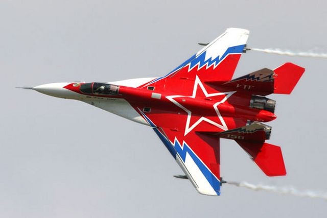 Máy bay biểu diễn của Không quân Nga