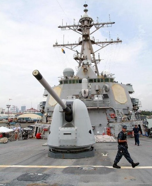 Trong chuyến thăm lần này, theo Đại tá Omar Tonsay, phát ngôn viên Hải quân Philippines, khu trục hạm Mỹ sẽ "không có hoạt động giao lưu với Hải quân Philippines"