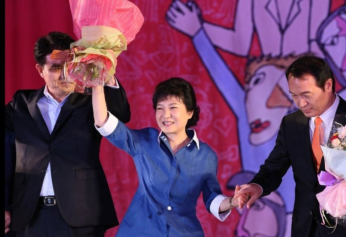 Park Geun-hye là người phụ nữ Hàn Quốc đầu tiên ra tranh cử Tổng thống