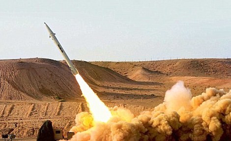Iran vừa thông báo nâng cấp tên lửa Fateh-110