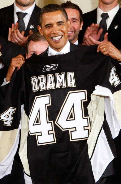 Chiếc áo khắc tên ông Obama khi ông là Tổng thống thứ 44 của Mỹ.