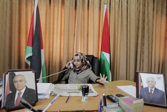 Bashaer Othman, 15 tuổi ở Palestine đã được bổ nhiệm làm Thị trưởng của thị trấn Allar, West Bank và trở thành Thị trưởng trẻ nhất thế giới.