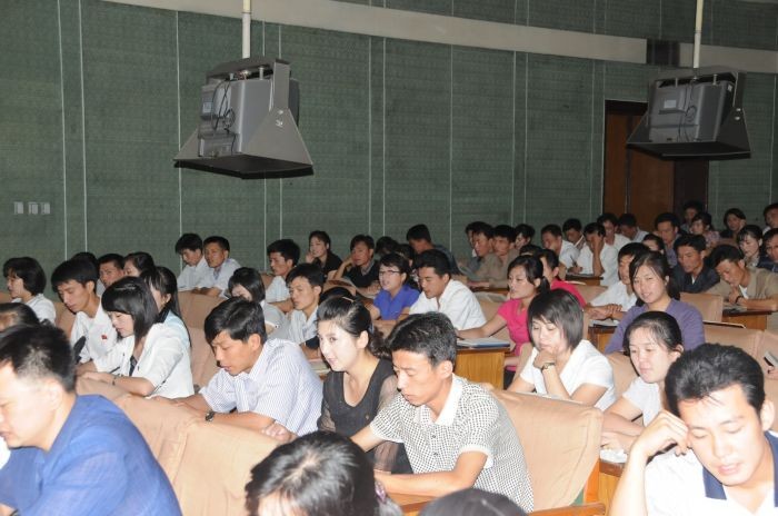 Sinh viên Bắc Triều Tiên trên giảng đường