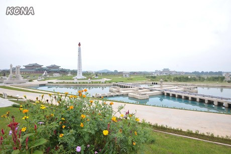 Công viên Folk tại Bình Nhưỡng được xây dựng trên một khu đất rộng rãi.