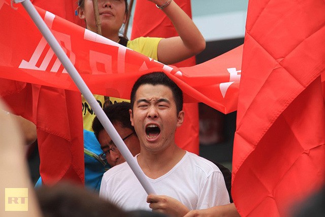 Người Người Trung Quốc biểu tình tại nhiều thành phố nhằm phản đối động thái của Nhật Bản.