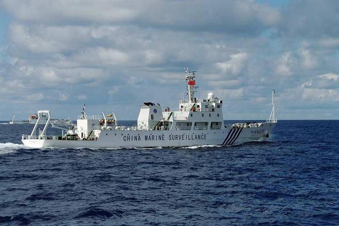 Thủ tướng Yoshihiko Noda tuyên bố sẽ duy trì hoạt động sẵn sàng chiến đấu sau khi Cảnh sát biển thông báo rằng hai tàu Hải giám Trung Quốc đã đi vào vùng biển Nhật Bản vào lúc khoảng 6 giờ 18 phút ngày thứ Năm.