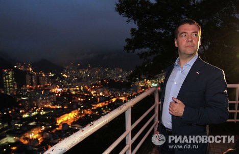 Vào ngày 21/6, ông Medvedev có mặt tại thành phố Rio de Janeiro, Brazil khi ông tham dự Hội nghị cấp cao Liên Hợp Quốc về Phát triển bền vững (RIO +20).