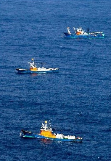 Cùng ngày 18/9, các tàu đánh cá Trung Quốc đã mon men đến gần đến vùng biển nhóm đảo Senkaku/ Điếu Ngư.