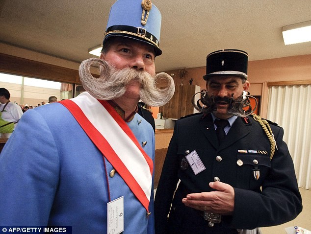 Giải vô địch râu năm nay quy tụ những bộ râu cong kỳ lạ hoặc thẳng, dài.