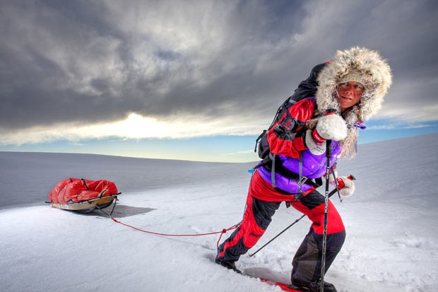 Người phụ nữ đi bộ tới Bắc Cực nhanh nhất thế giới là Cecilie Skog (Na Uy) với thành tích 48 ngày 22 giờ.