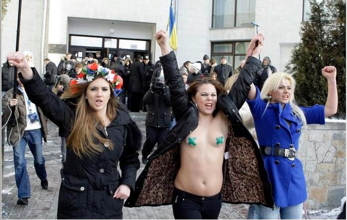 Biểu tình phản đối gian lận bầu cử ở Ucraina