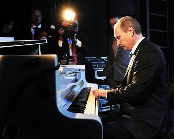 Nghệ sỹ Piano Putin trình diễn tại Moscow
