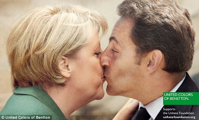 Thủ tướng Angela Merkel "khóa môi" Tổng thống Pháp Nicolas Sarkozy