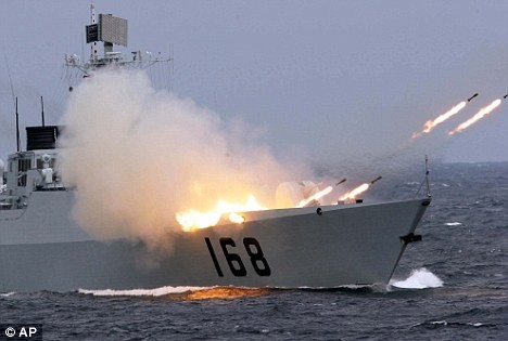 Hải quân Trung Quốc phóng tên lửa trong cuộc tập trận ở bán đảo Shangdong