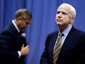 Thượng nghị sĩ John McCain. Ảnh AFP