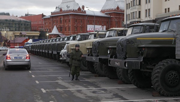 Cảnh sát Moscow được triển khai xuống các tuyến phố quan trọng hôm 6/12 để kiểm soát hoạt động biểu tình