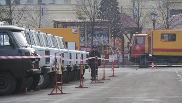 Lực lượng an ninh Nga được triển khai tại Quảng trường Cách mạng. Ảnh Rian
