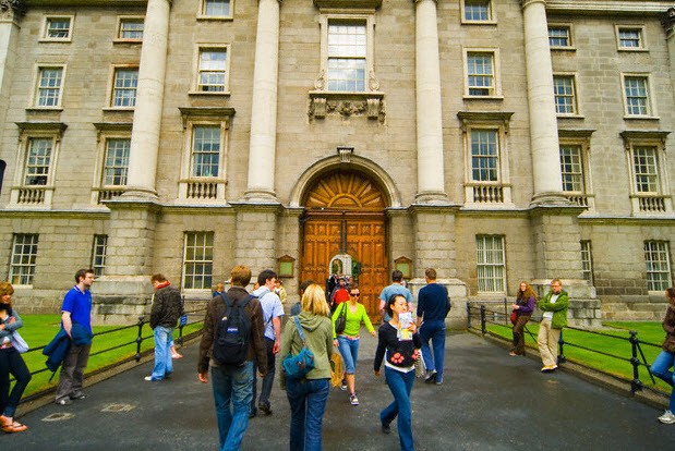 Trường Griffith College Dublin nằm ở thành phố Dublin, thủ đô Ireland, là trường tư lớn tại Ireland, với trên 8.000 sinh viên đang theo học.
