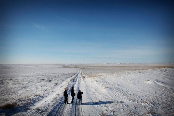 Các nhà khoa học đo mức độ ô nhiễm tại gần khu vực thử nghiệm hạt nhân ở Kazakhstan ngày 6/1/2009